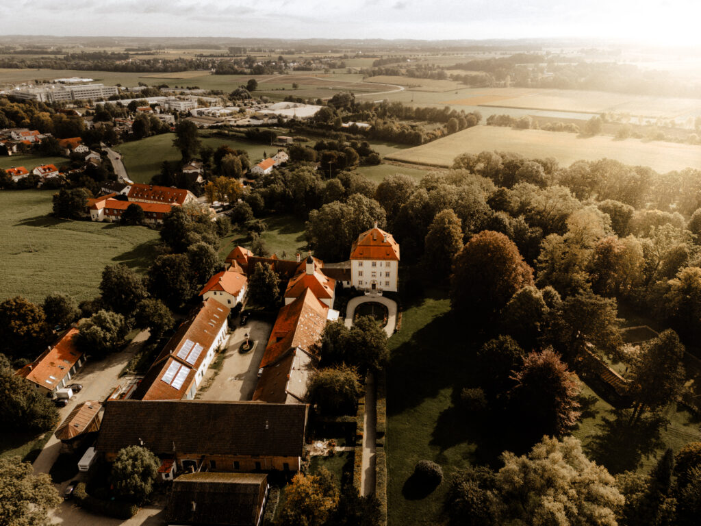Hochzeitslocation in Erding. Schloss Aufhausen 